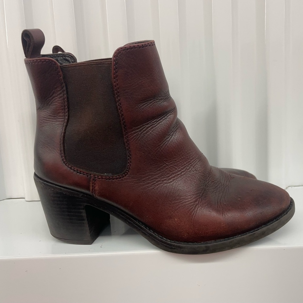 DNA Footwear Burgundy Ankle Boots Size 37